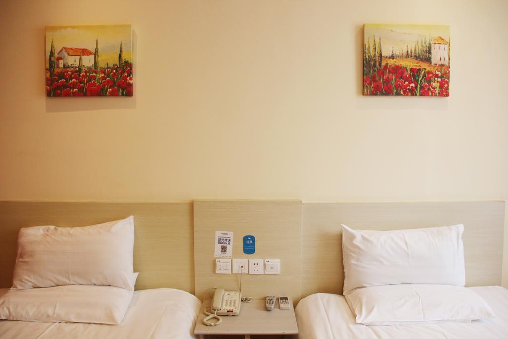 Hanting Express Shenzhen Bu Ji Railway Station Thẩm Quyến Phòng bức ảnh